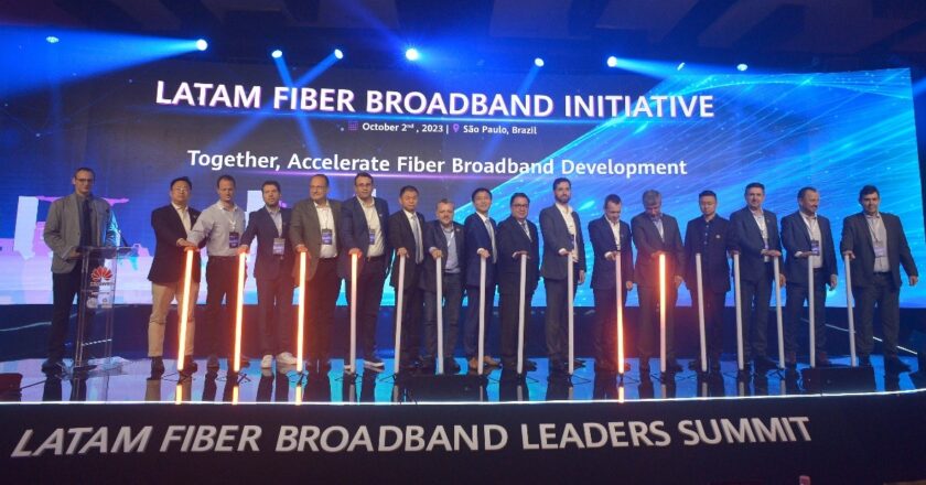 Huawei acelera el desarrollo de la banda ancha por fibra para la digitalización en América Latina