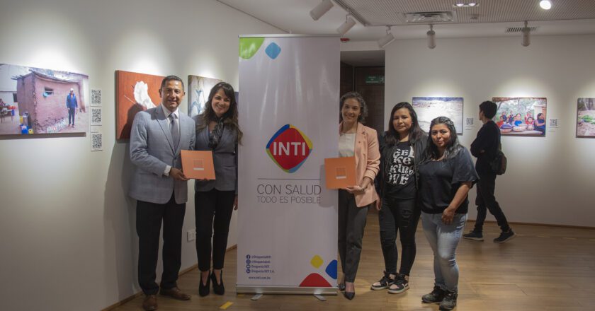 “Trabajos de vida”, el primer foto libro hecho por 12 mujeres e impulsado por INTI recorre tres regiones del país