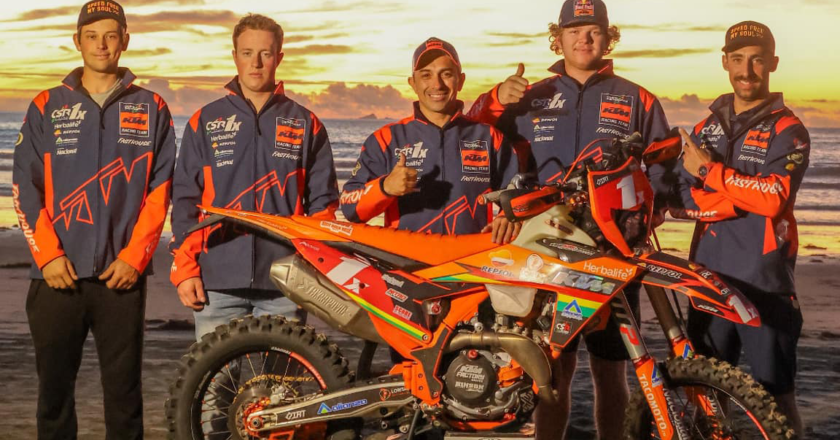 Chavo Salvatierra gana la Baja 1000 y logra su cuarto título en el Campeonato Mundial del Desierto