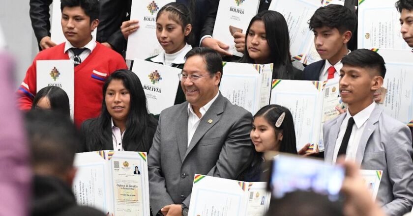 Este año cerca de 11.000 nuevos bachilleres recibirán el “Incentivo a la Excelencia”