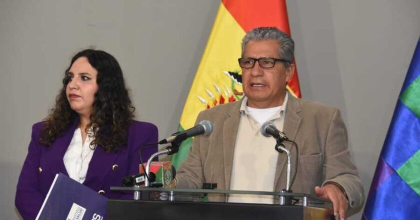 Bomberos venezolanos reforzarán el trabajo de mitigación en Rurrenabaque