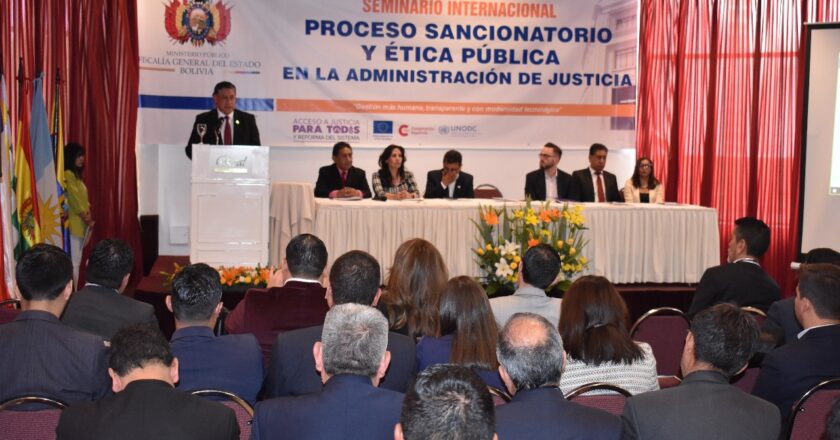 El Fiscal General del Estado, Juan Lanchipa inaugura el Seminario Internacional “Proceso Sancionatorio y Ética Pública en la Administración de Justicia” con más de 10 mil participantes