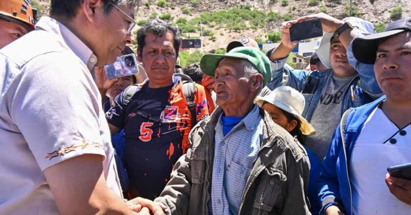 Presidente Arce llega a Cotagaita con ayuda humanitaria y compromete reponer daños ocasionados por riada