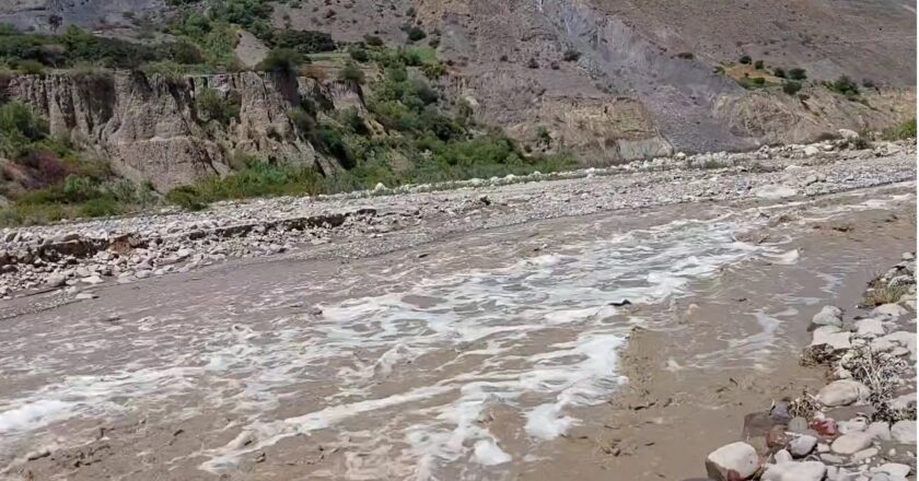 Buscan a un niño de tres años que fue arrastrado hace cuatro días por las aguas del río Choqueyapu