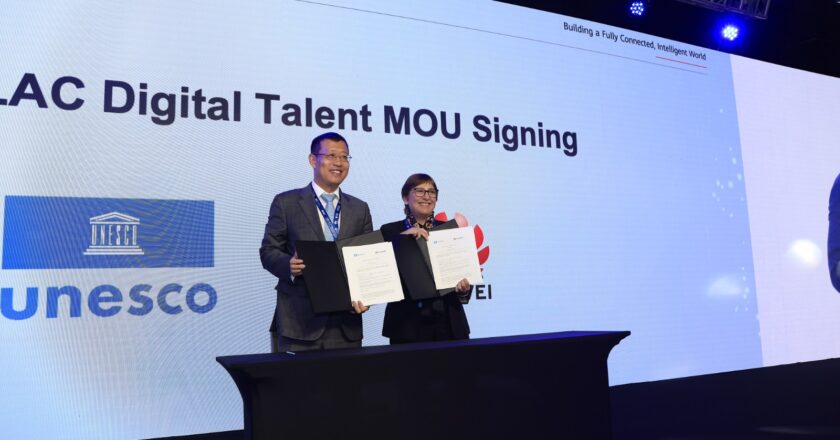 Huawei firma convenio institucional con UNESCO para incentivar el talento