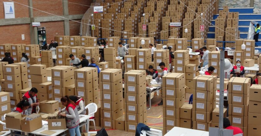 INE envía material censal a Chuquisaca y ya suman tres los departamentos con todos los insumos