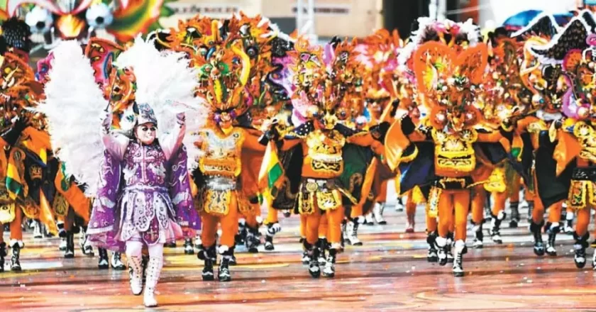 Oruro celebró su majestuosa entrada del Carnaval a lo grande