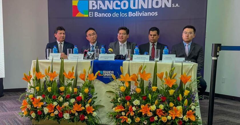 Banco Unión S.A. líder en el sistema financiero nacional firmó un acuerdo con el banco más grande del mundo I.C.B.C