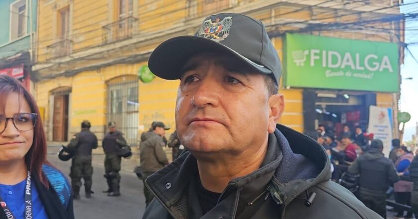 Adolescente muere en La Paz tras ser atropellado y arrastrado por camión de recojo de basura