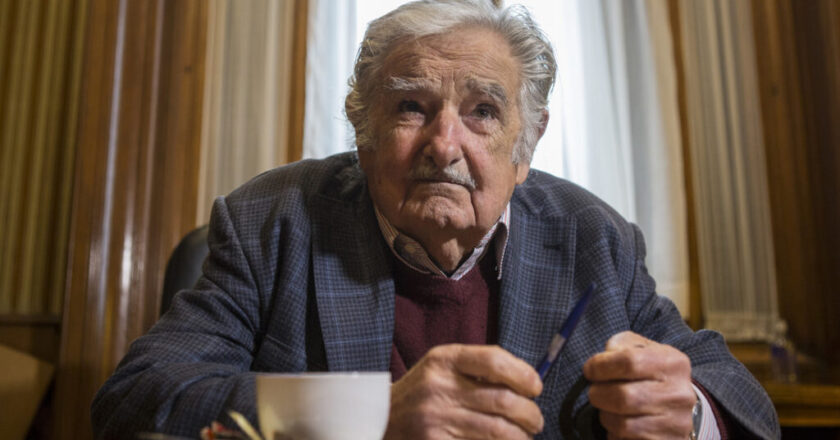 José Mujica anuncia que tiene un tumor en el esófago