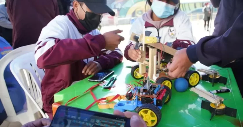 Torneo de robótica “First Bolivia 2024” espera a más de 5.000 participantes