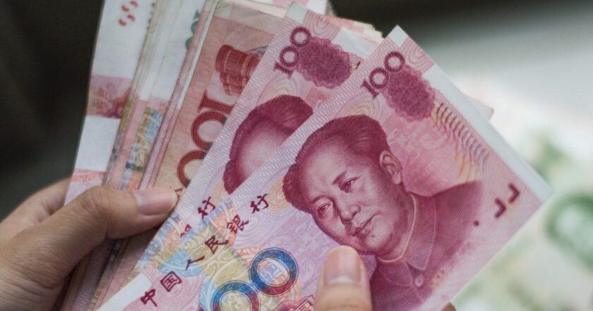 Privados destacan uso de yuanes y reales en transacciones con China y Brasil que copan cerca del 40% de las importaciones de Bolivia