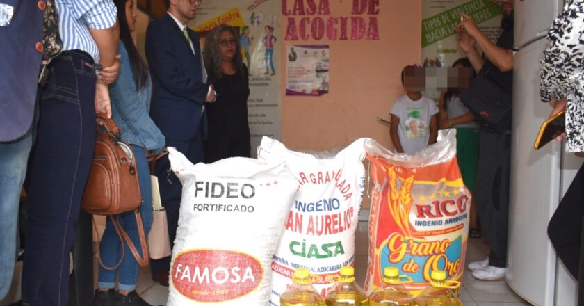 En un gesto de solidaridad la Fiscalía Departamental de Chuquisaca entregó víveres al Centro de Acogida de Muyupampa