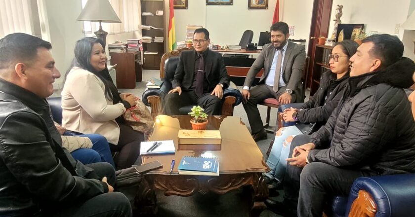 Fiscalía de La Paz y el municipio de Teoponte proyectan implementar un nuevo Asiento Fiscal para mejorar el acceso a los servicios fiscales