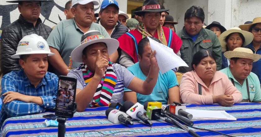 ‘Evistas’ denuncian detenciones ilegales y piden ponerse a ‘buen recaudo’ porque continuarán en La Paz