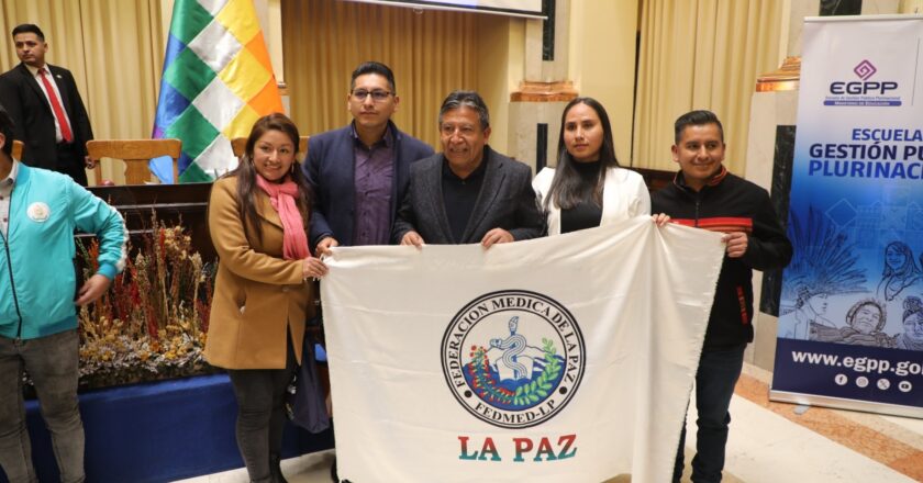Choquehuanca señala que el proceso de cambio es para el pueblo, no para los políticos y militantes de un partido