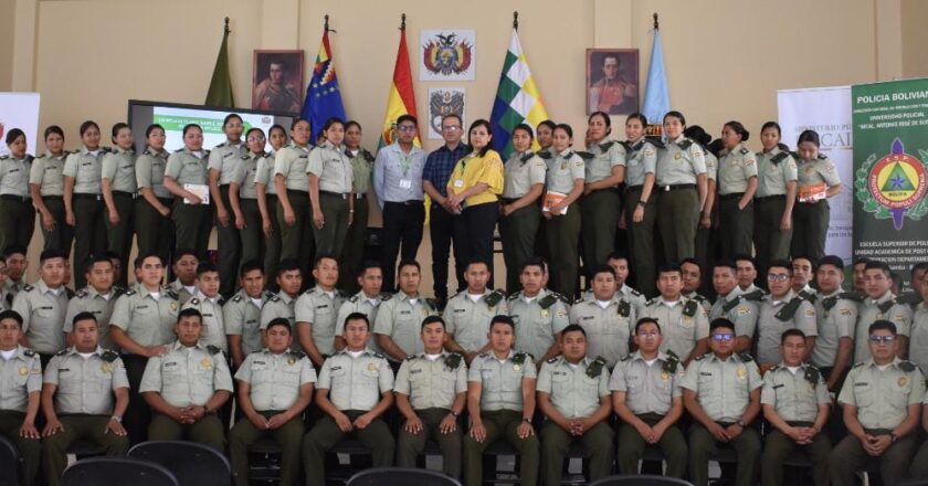 Fiscalía capacita a Policías y estudiantes sobre el uso del Ecosistema