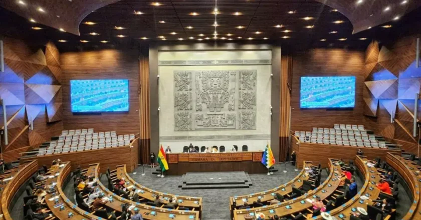 Diputados aprueba ley que obliga a debatir a candidatos