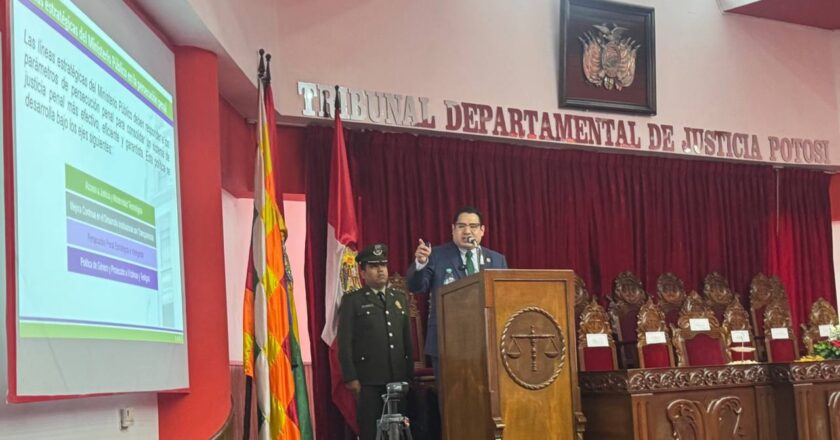 Potosí: Fiscal General expone las principales transformaciones que atraviesa el Ministerio para mejorar la atención en la población