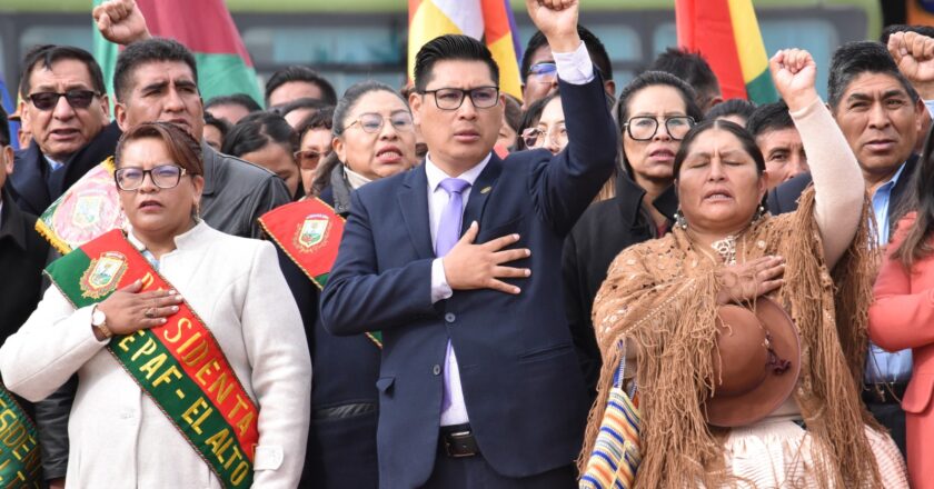 Procurador General rinde homenaje al pueblo alteño en sus 40 aniversario
