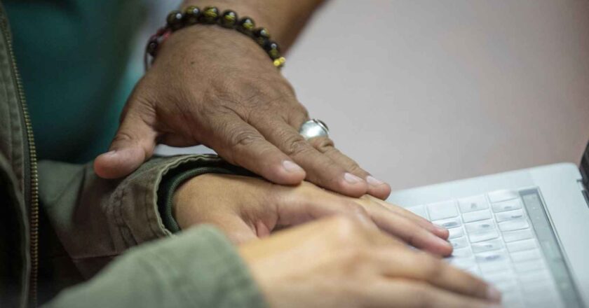 Profesor que abusó sexualmente a su estudiante es sentenciado a 15 años de prisión en Tarija
