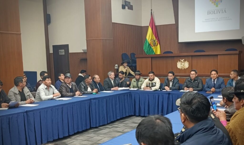 Gobierno y Contracabol