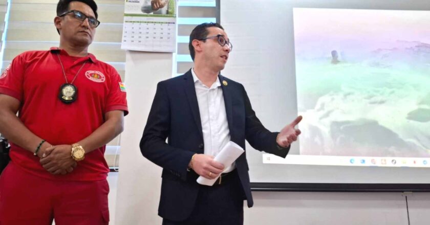 Servidores Públicos de la Fiscalía de Santa Cruz son capacitados en el manejo de situaciones de emergencia
