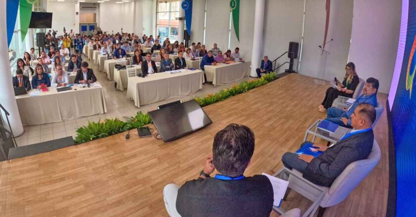 YPFB apunta a tres pilares para dejar de importar combustibles