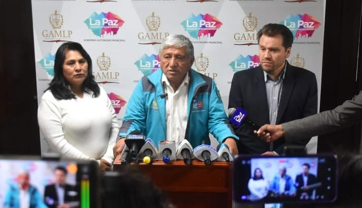Arias califica a de ‘asaltantes’ a la nueva directiva del Concejo Municipal y alerta que intentarán sacarlo del cargo