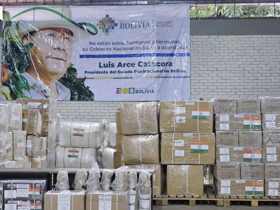 APOYO INDIA Y EMPRESA CANADIENSE