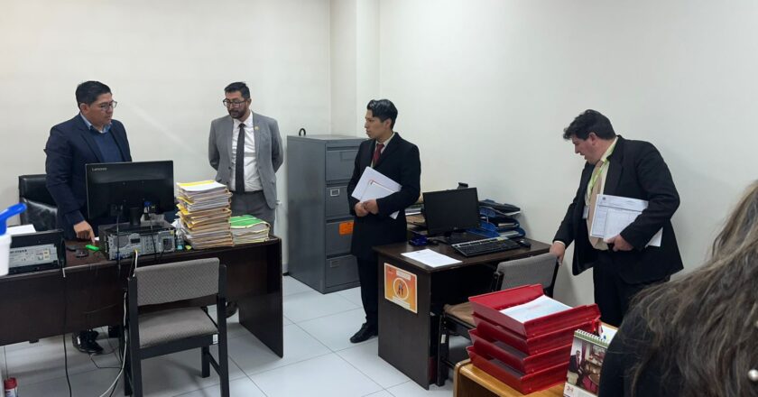 Fiscal Departamental de Potosí inspecciona despachos Fiscales para fortalecer el servicio a la población