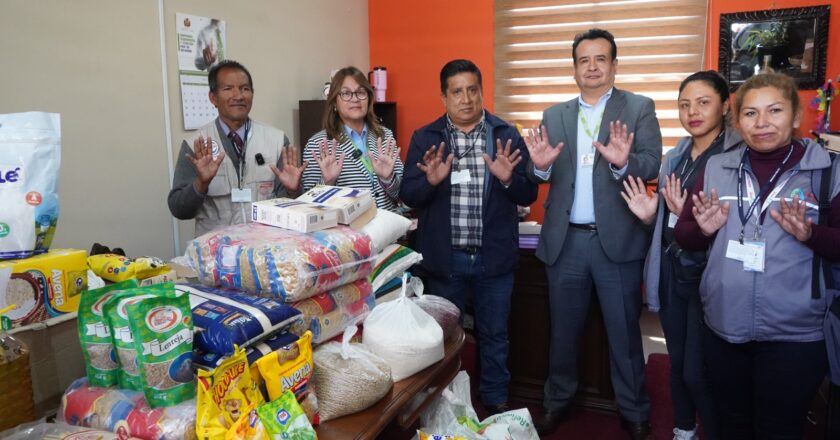 Fiscalía General extiende su brazo solidario a la Asociación de personas con tuberculosis de Chuquisaca y entrega de víveres