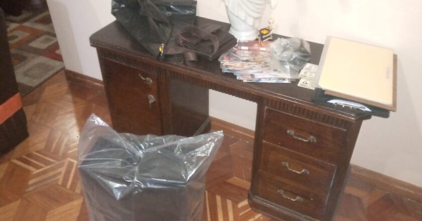 Médico que difundió imágenes íntimas de su expareja debe cumplir detención preventiva