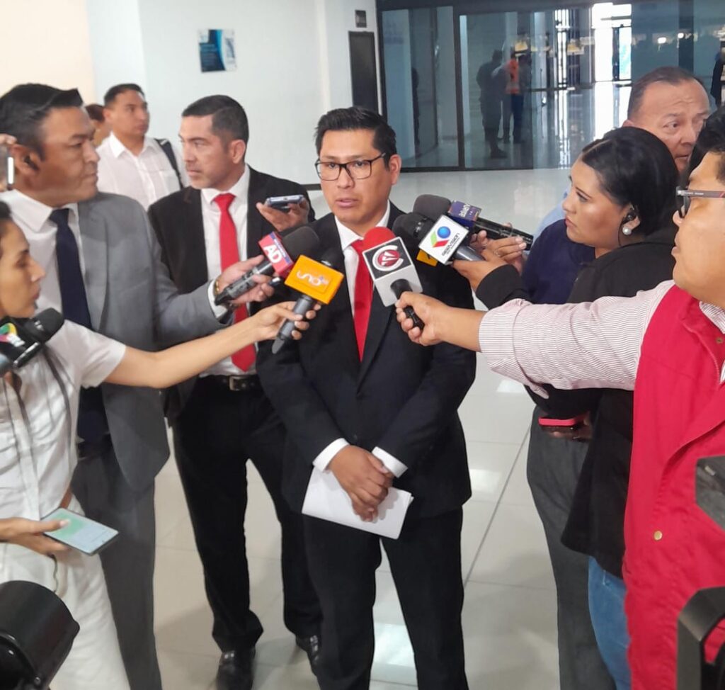 Procurador General del Estado, Ricardo Condori Tola