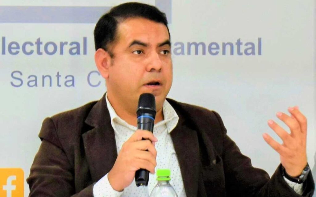 Vocal del TSE alerta al mundo que está en riesgo la democracia en Bolivia por acciones legales que afectan las elecciones