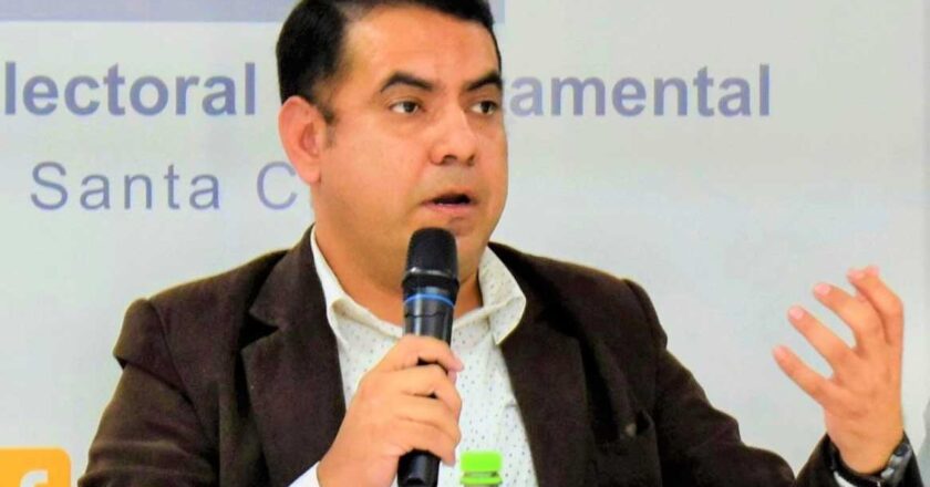 Vocal del TSE alerta al mundo que está en riesgo la democracia en Bolivia por acciones legales que afectan las elecciones
