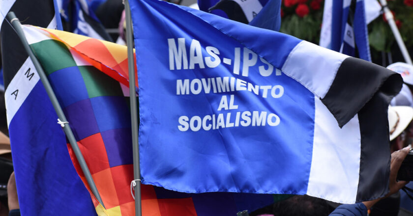 MAS-IPSP suspende proclamación de su binomio presidencial por razones internas