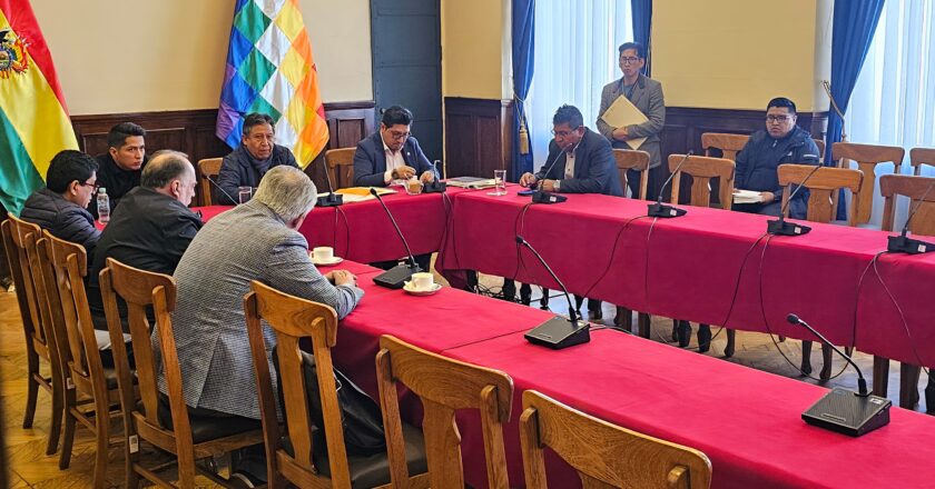 Presidente de la ALP convoca a autoridades del sector económico para analizar y viabilizar el tratamiento de créditos