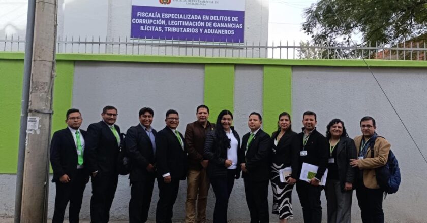 Comisión de la Fiscalía General aplica la evaluación del desempeño a Fiscales de Cochabamba
