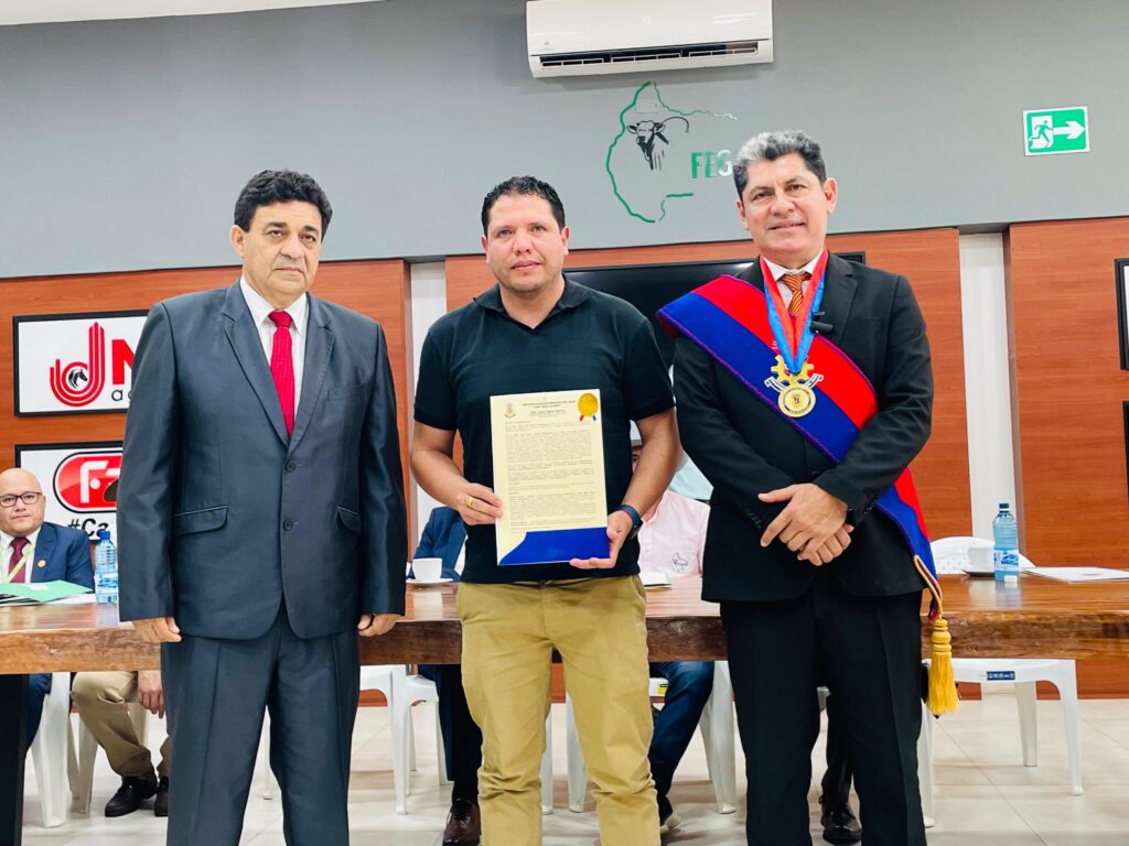 FEGABENI, Concejo Municipal de Trinidad y Universidad otorgan reconocimiento al Fiscal General