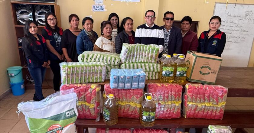 Fiscalía de Chuquisaca entregó víveres al internado Juan Bhom en el municipio de Muyupampa