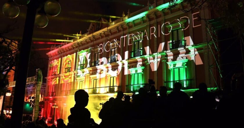 Gobierno declara feriado nacional el 6 y 7 de agosto por el Bicentenario