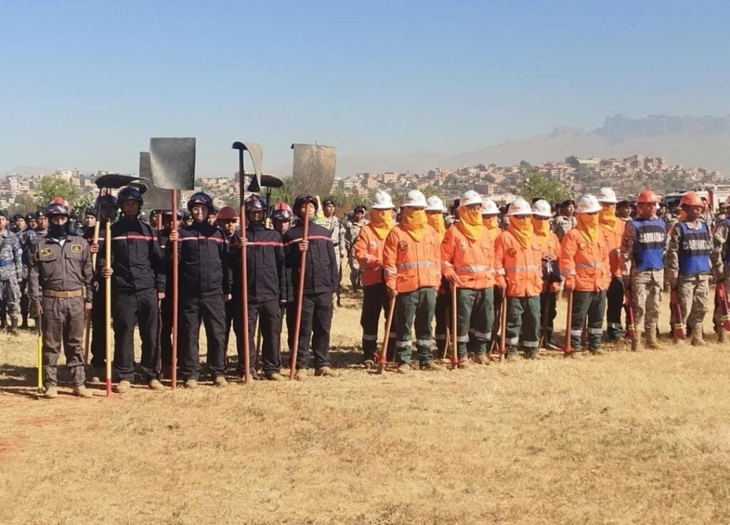 Fiscalía Departamental de Cochabamba y Fuerzas Armadas fortalecen lucha contra incendios