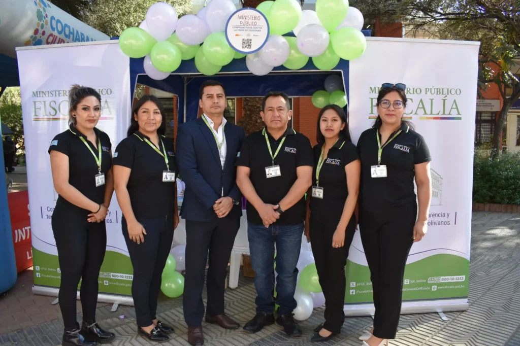 Fiscalía de Cochabamba impulsa feria informativa para prevenir la trata de personas
