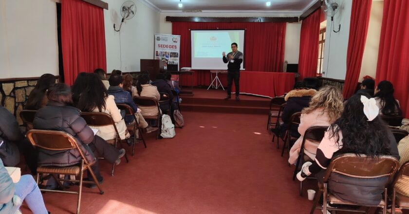Fiscalía de Tarija llevó adelante capacitación sobre el uso de la Cámara Gesell para fortalecer la atención a víctimas