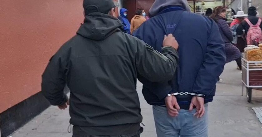 Fiscalía investiga a policía por presunta violación y aborto forzado contra una mujer con discapacidad intelectual