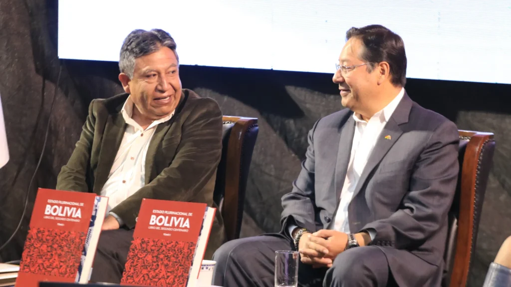 Choquehuanca invita a conocer la historia y la lucha de nuestros antepasados a través de la lectura del “Libro del Segundo Centenario de Bolivia 1925 - 2025, Tomo I