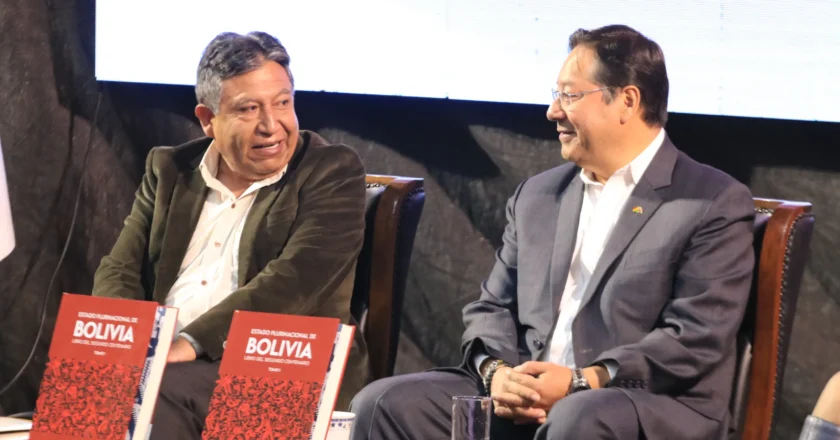 Choquehuanca invita a conocer la historia y la lucha de nuestros antepasados a través de la lectura del “Libro del Segundo Centenario de Bolivia 1925 – 2025, Tomo I