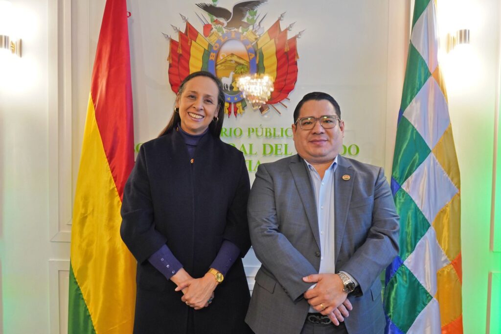 Fiscal General se reúne con la representante de la UNODC en Bolivia para fortalecer la lucha contra el crimen organizado transnacional