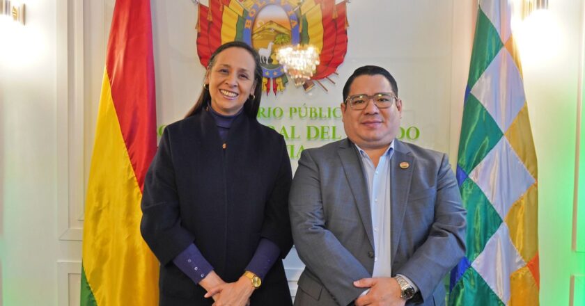 Fiscal General se reúne con la representante de la UNODC en Bolivia para fortalecer la lucha contra el crimen organizado transnacional